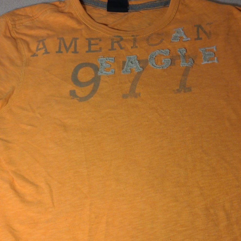 American Eagle t-shirt